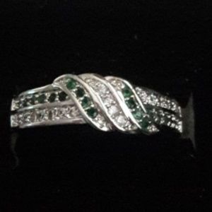 925 sterling silver emerald & white sapphire ring